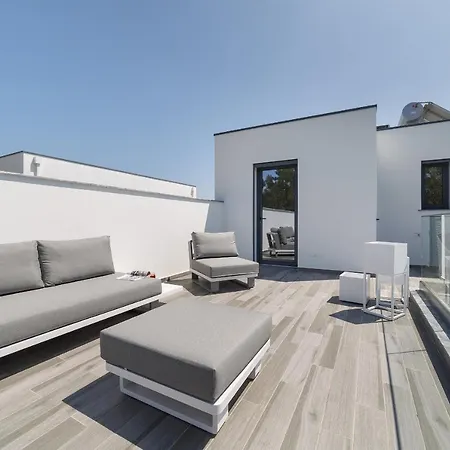 Paraiso - By Sch Villa